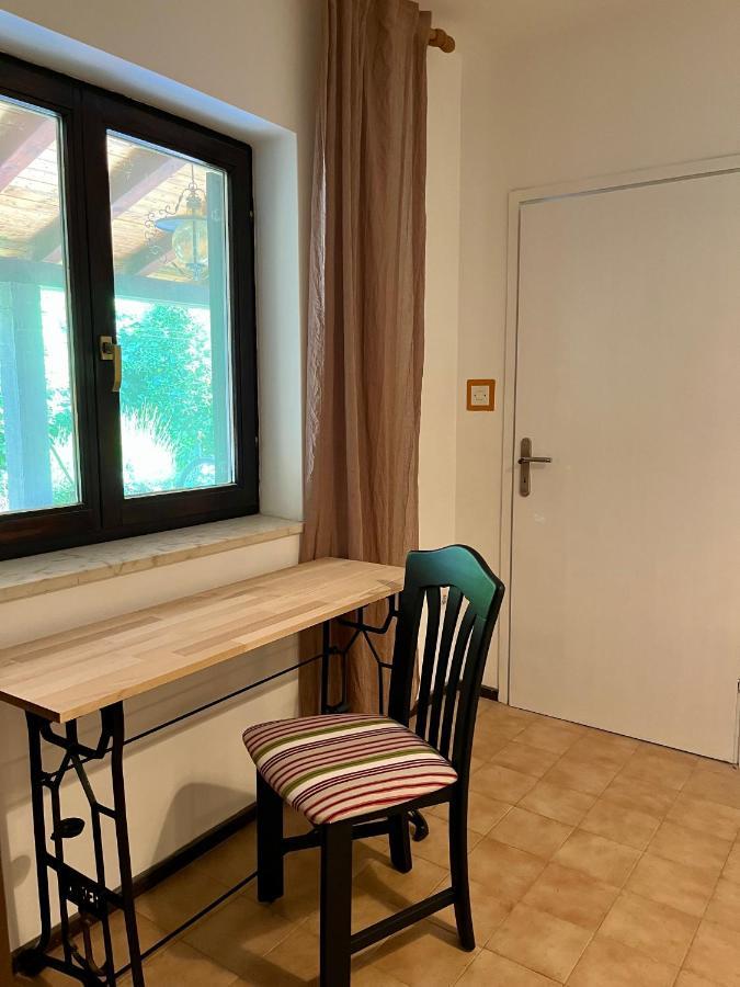 Apartmani Zora Cres Exterior photo